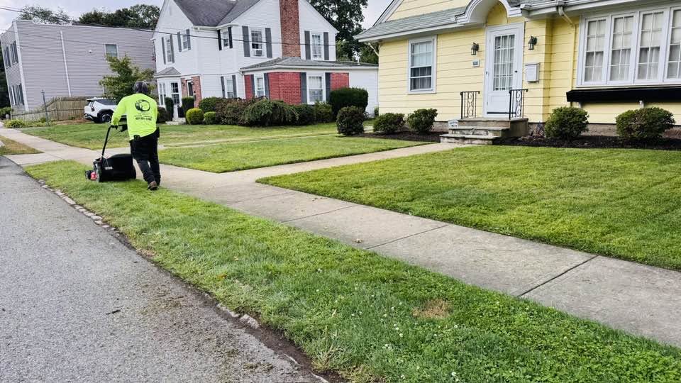 Olmos Cutting Grass